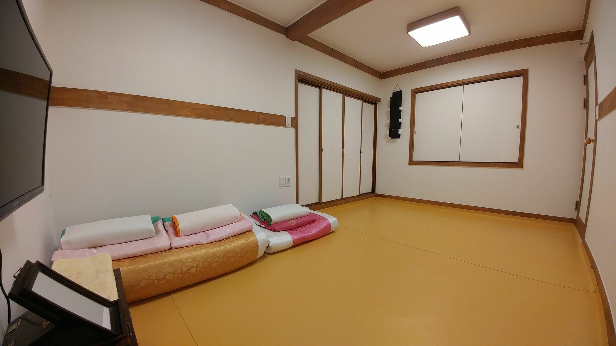 Bukchon Hyosunjae Guesthouse Seoul Exterior photo